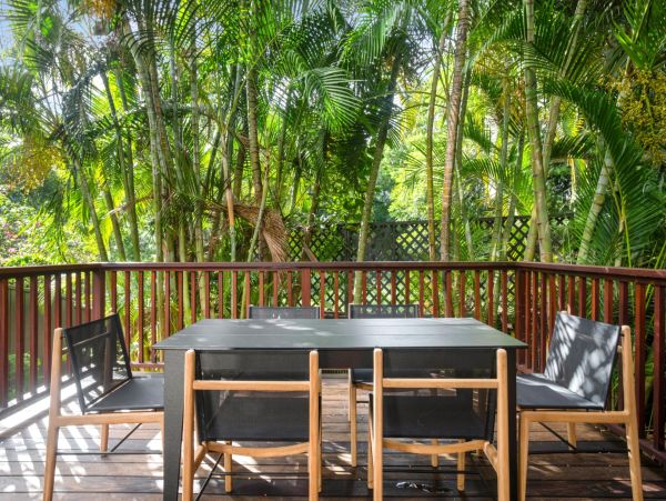 Luxury Townhome Rentals Near Napili Bay | Emerald Kite