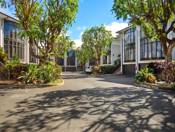 Luxury Townhome Rentals Near Napili Bay | Emerald Kite
