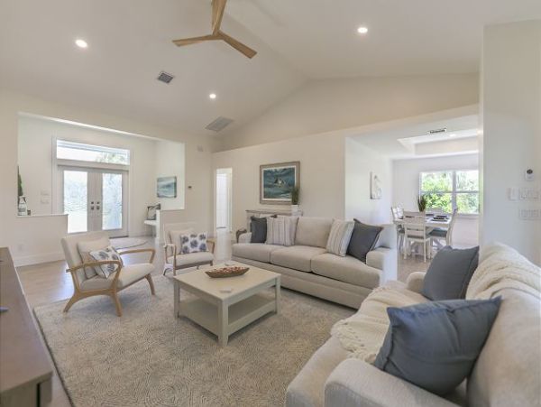 Vacation Rental Luxury Sanibel Beach Home with Pool