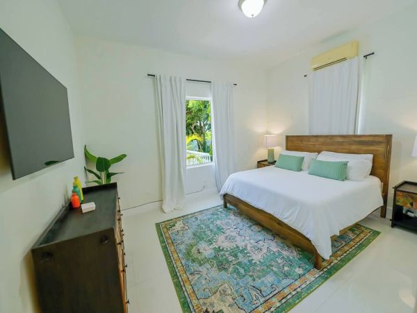 Nassau Vacation Rental Luxury Bahamas Beachfront Estate for Families & Groups