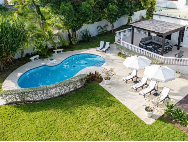 Nassau Vacation Rental Luxury Bahamas Beachfront Estate for Families & Groups