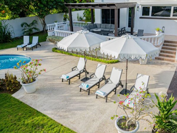 Nassau Vacation Rental Luxury Bahamas Beachfront Estate for Families & Groups