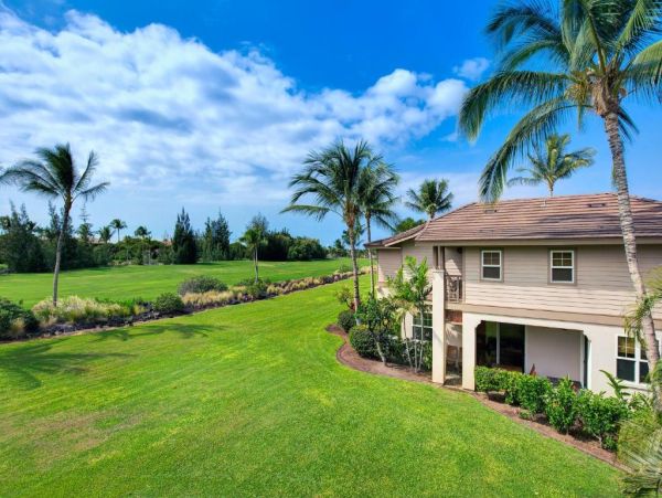 Waikoloa Vacation Rental Big Island Luxury Villa with Pool Access