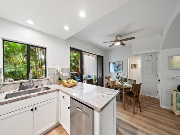 Napili Bay Vacation Rental Kapalua Maui Villa with Lanai & Beach Access