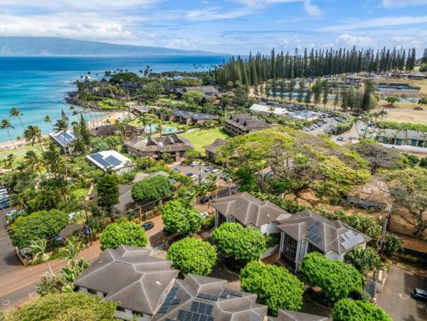 Napili Bay Vacation Rental Kapalua Maui Villa with Lanai & Beach Access