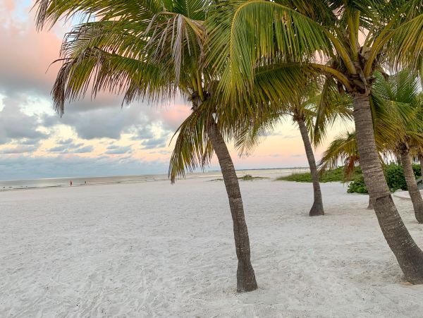 Discover Your Dream Vacation Home in Fort Myers Beach