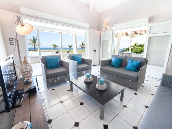 Luxury Caribbean Villa Rental in Martinique 5-Bedroom Beachfront Villa with Pool