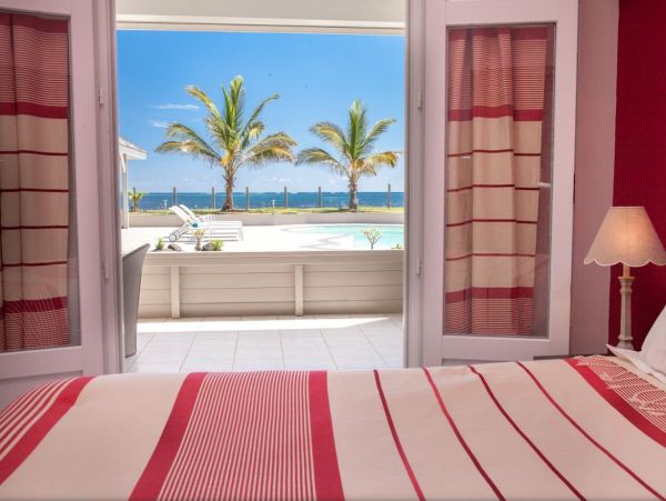 Luxury Caribbean Villa Rental in Martinique 5-Bedroom Beachfront Villa with Pool