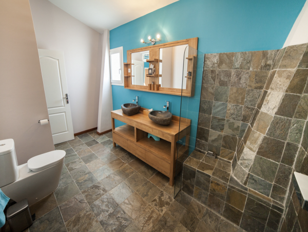 Luxury Caribbean Villa Rental in Martinique 5-Bedroom Beachfront Villa with Pool