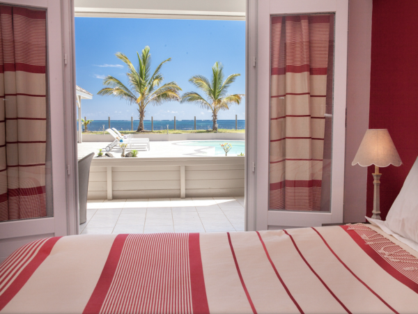 Luxury Caribbean Villa Rental in Martinique 5-Bedroom Beachfront Villa with Pool