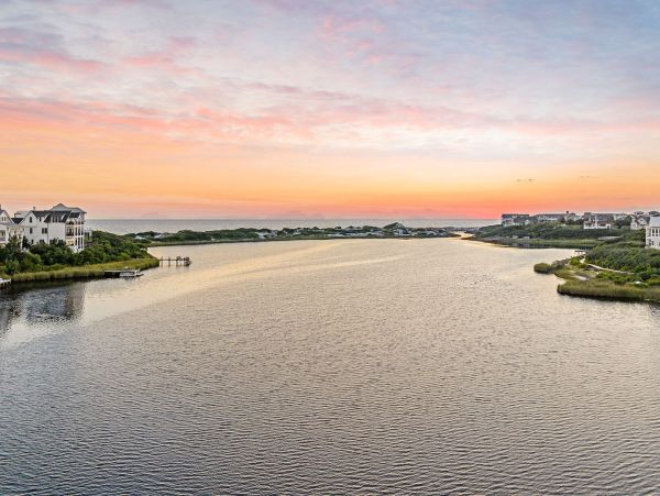 30A Luxury Vacation Rental Lake Beach House with Pool & Rooftop Terrace