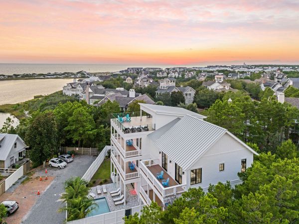 30A Luxury Vacation Rental Lake Beach House with Pool & Rooftop Terrace
