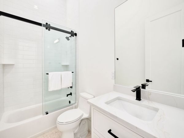 30A Luxury Vacation Rental Lake Beach House with Pool & Rooftop Terrace