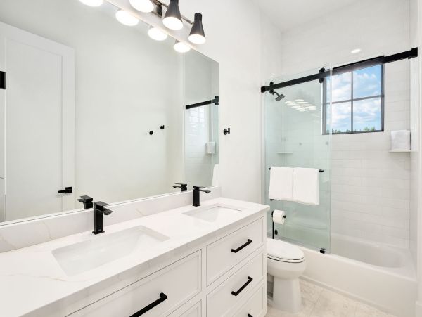 30A Luxury Vacation Rental Lake Beach House with Pool & Rooftop Terrace