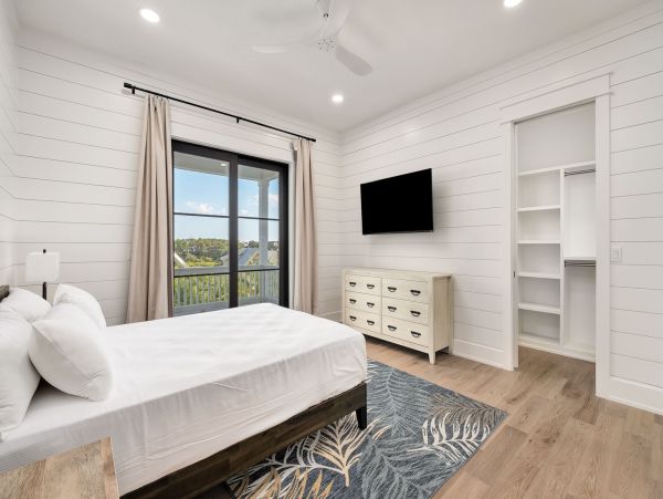 30A Luxury Vacation Rental Lake Beach House with Pool & Rooftop Terrace