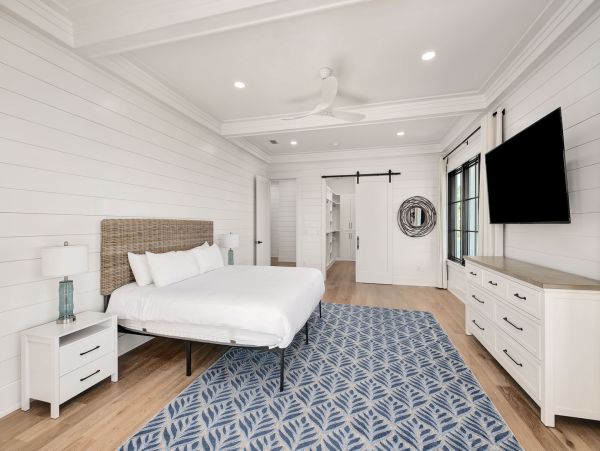 30A Luxury Vacation Rental Lake Beach House with Pool & Rooftop Terrace