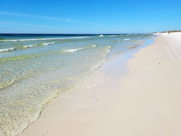 30A Luxury Vacation Rental Lake Beach House with Pool & Rooftop Terrace