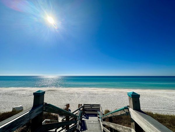30A Luxury Vacation Rental Lake Beach House with Pool & Rooftop Terrace