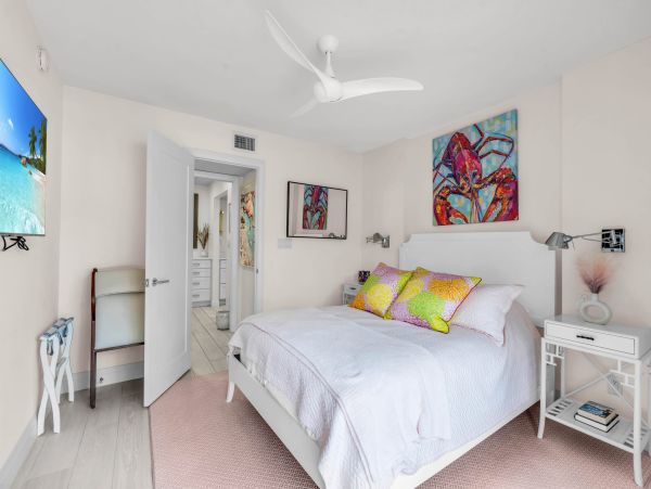 Naples Florida Luxury Condo Vacation Rental with Resort Amenities