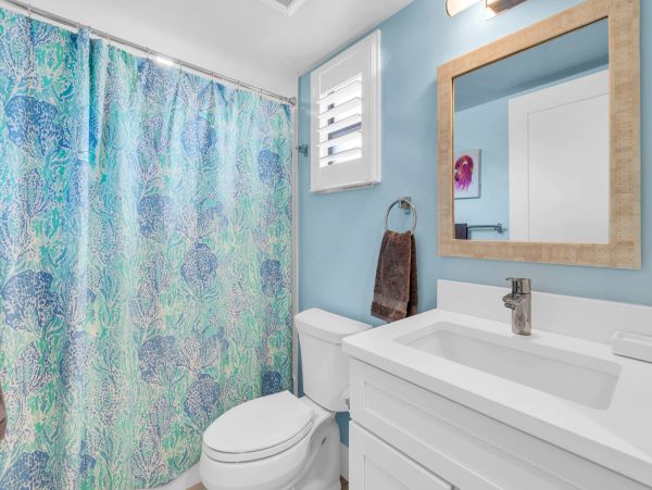 Naples Florida Luxury Condo Vacation Rental with Resort Amenities