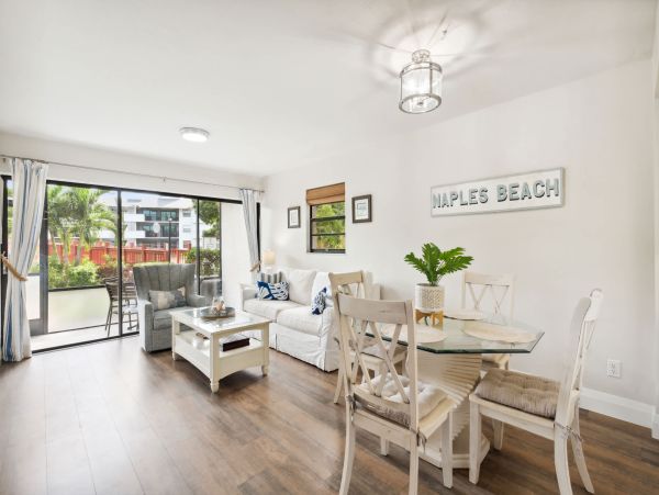 Naples Florida Condo Rental Resort Vacation Rental with Pool & Lanai