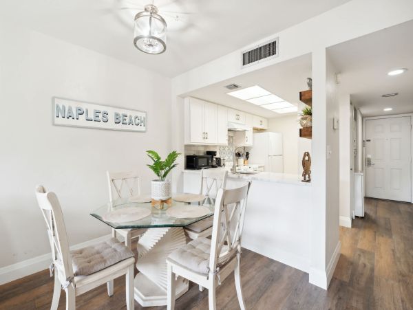 Naples Florida Condo Rental Resort Vacation Rental with Pool & Lanai