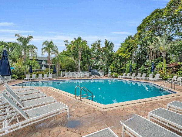 Naples Florida Condo Rental Resort Vacation Rental with Pool & Lanai