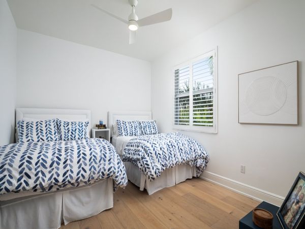 Naples Florida Condo Rental 3-Bedroom Vacation Rental Near Vanderbilt Beach