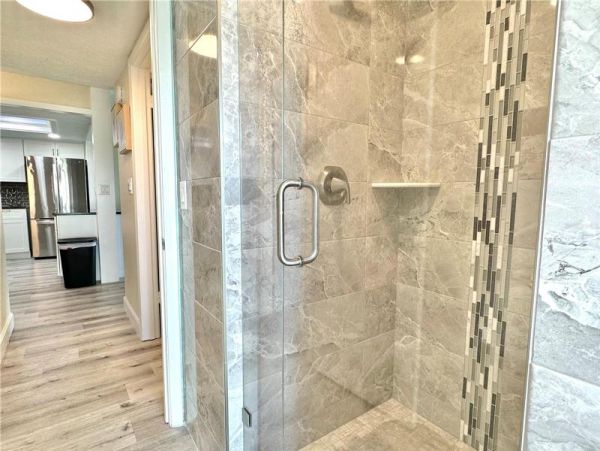 Clearwater Beach Vacation Rentals - Luxury 3-Bedroom Condo with Pools & Private Beach Access
