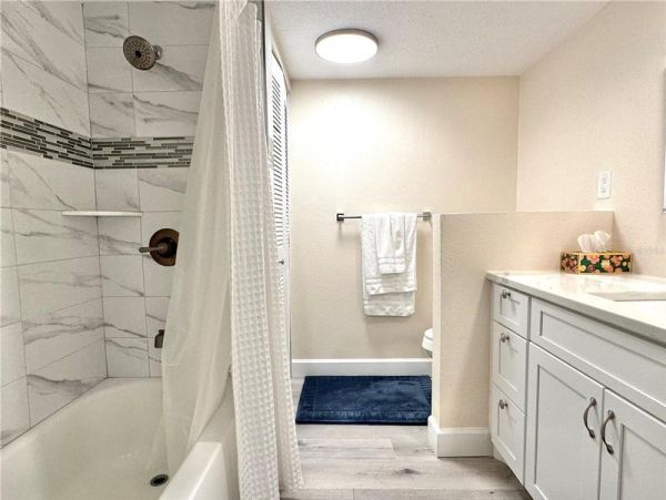 Clearwater Beach Vacation Rentals - Luxury 3-Bedroom Condo with Pools & Private Beach Access