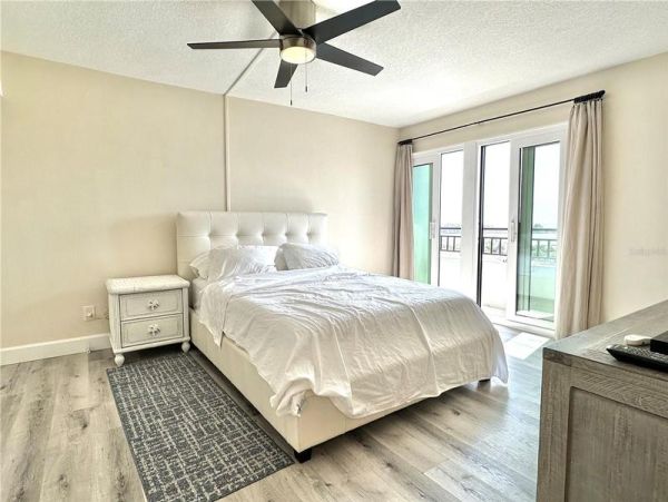 Clearwater Beach Vacation Rentals - Luxury 3-Bedroom Condo with Pools & Private Beach Access