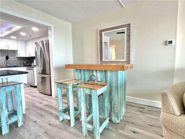 Clearwater Beach Vacation Rentals - Luxury 3-Bedroom Condo with Pools & Private Beach Access