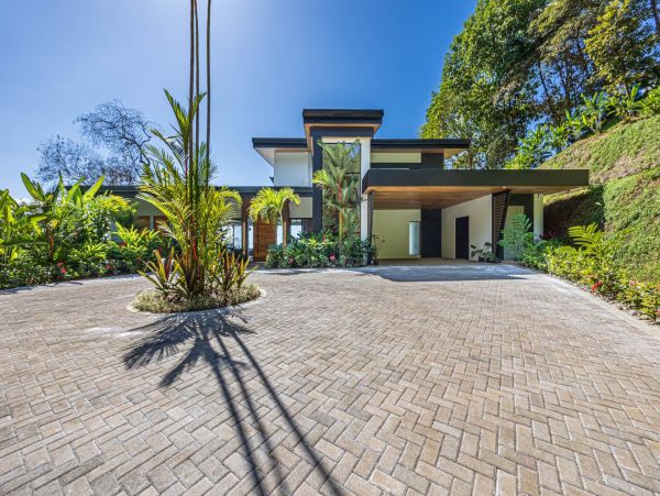 Luxury Villa in Costa Rica