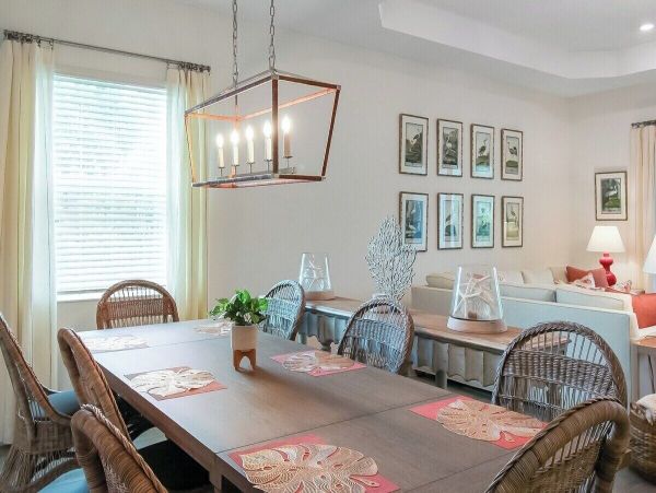 Discover Luxurious Living at Venice