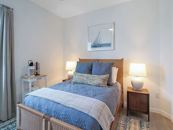 Discover Luxurious Living at Venice