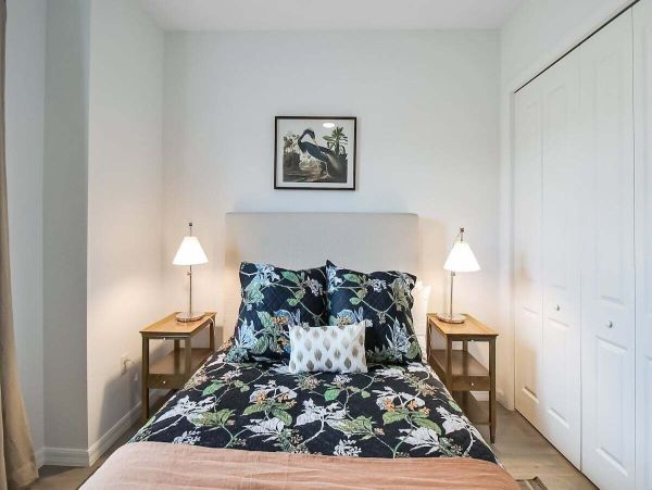 Discover Luxurious Living at Venice