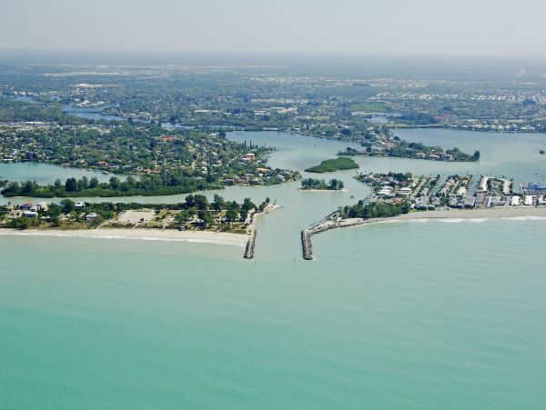 Discover Luxurious Living at Venice