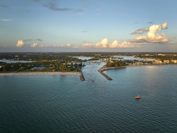 Discover Luxurious Living at Venice