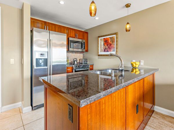 Maui Vacation Rentals Luxury Maui Oceanview & Mountain View Suite