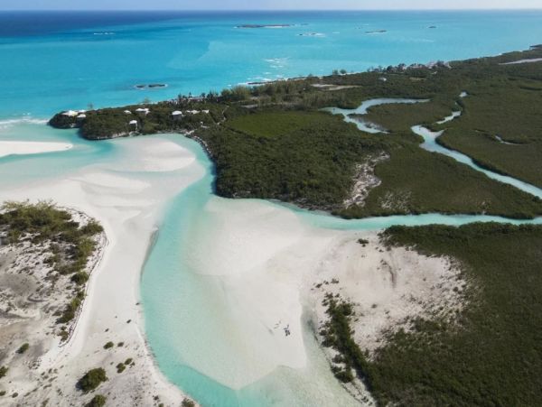 Luxury Oceanfront Exuma Villa Rental – Vacation Home with Pool & Beach Access