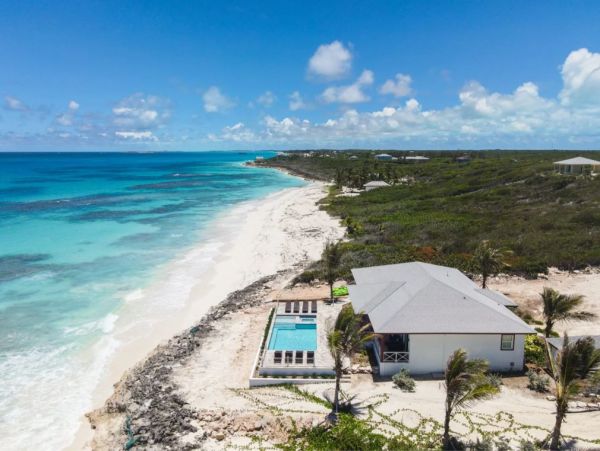 Luxury Oceanfront Exuma Villa Rental – Vacation Home with Pool & Beach Access