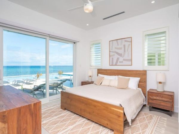Luxury Caribbean Villa Rentals Beachfront Villas in Grand Cayman