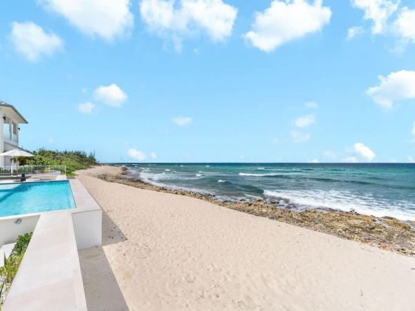 Luxury Caribbean Villa Rentals Beachfront Villas in Grand Cayman