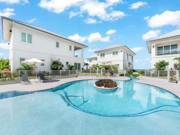 Luxury Caribbean Villa Rentals Beachfront Villas in Grand Cayman