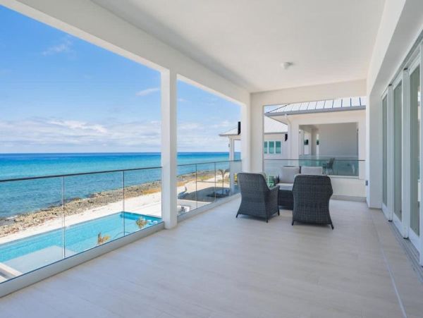Luxury Caribbean Villa Rentals Beachfront Villas in Grand Cayman
