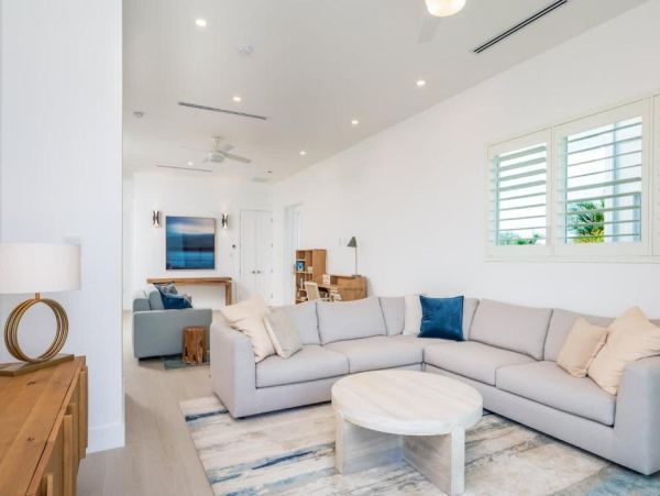 Luxury Caribbean Villa Rentals Beachfront Villas in Grand Cayman