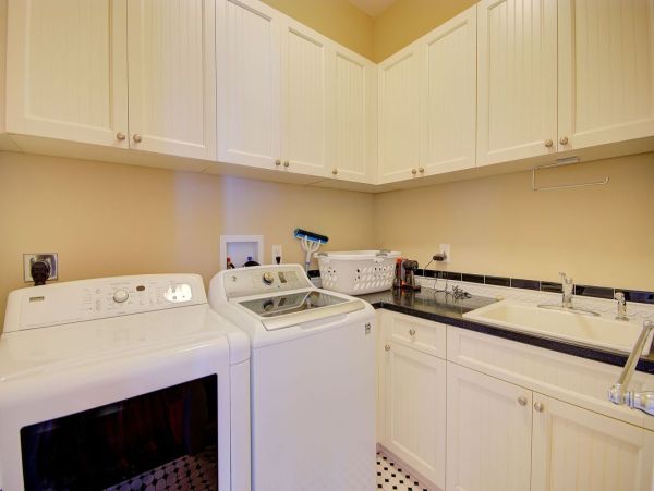 Clearwater Beach Vacation Rentals 4-Bedroom Monthly Rental with Pool & Spa
