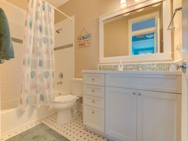 Clearwater Beach Vacation Rentals 4-Bedroom Monthly Rental with Pool & Spa
