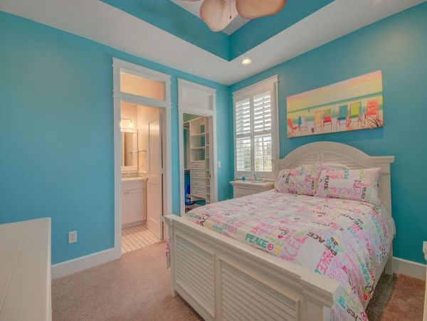 Clearwater Beach Vacation Rentals 4-Bedroom Monthly Rental with Pool & Spa