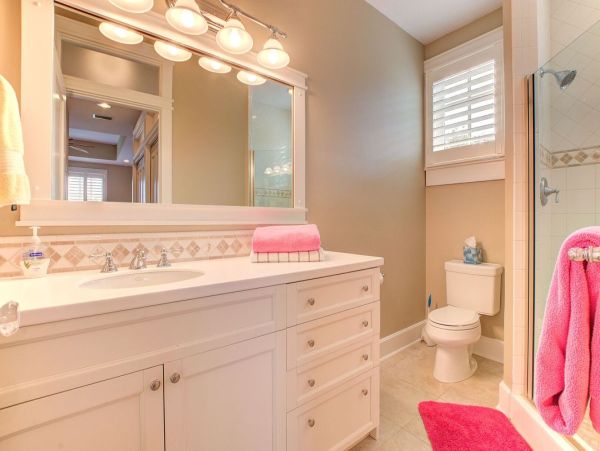 Clearwater Beach Vacation Rentals 4-Bedroom Monthly Rental with Pool & Spa